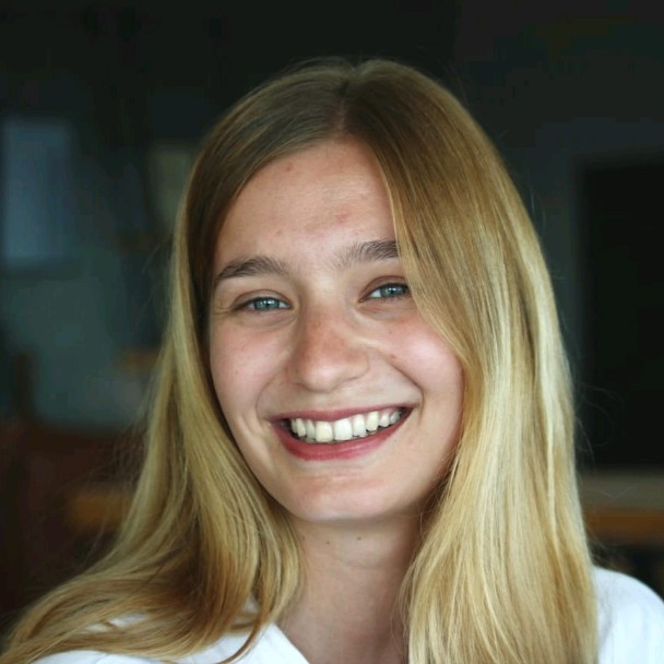 Esin Cansu Yılmaz