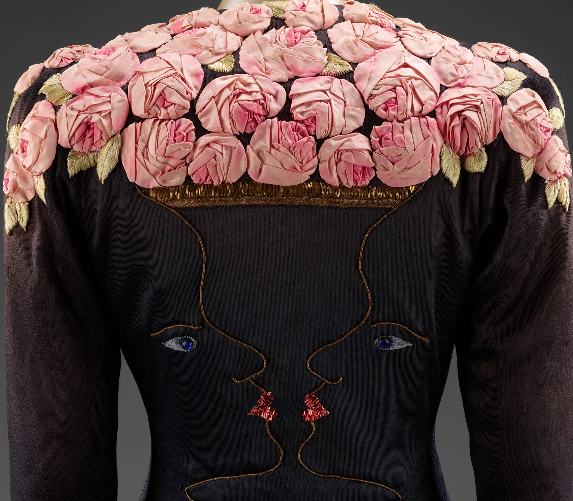 Schiaparelli: Moda Sanata Dönüşüyor